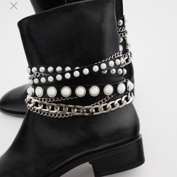Zara- Low Heeled Pearl Chain Ankle Boots - Picture 4 of 4